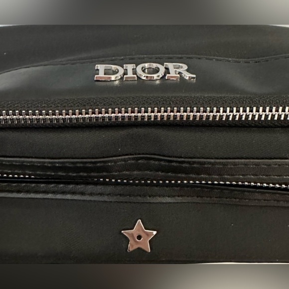NIB Christian Dior Backstage makeup brush set with travel case. NIB with samples - Picture 3 of 10